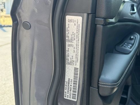 Certified 2023 Jeep Grand Cherokee L Altitude AWD/4WD image 19