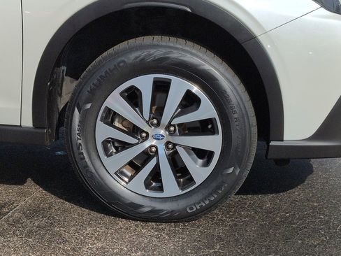 Used 2021 Subaru Outback 2.5i image 11