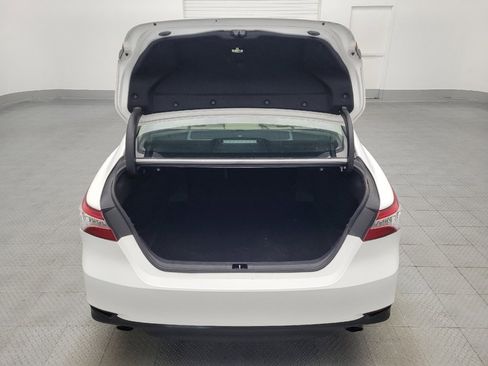 Used 2019 Toyota Camry XLE image 29