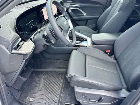 New 2025 Audi Q5 Premium Plus image 6