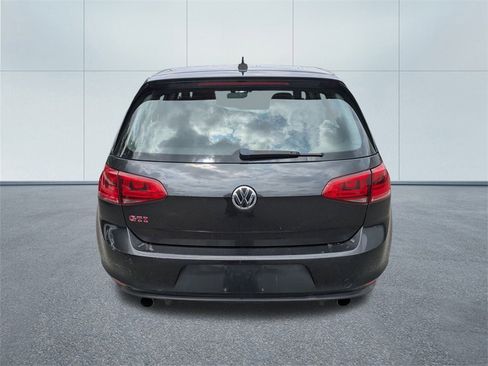 Used 2017 Volkswagen GTI SE image 4