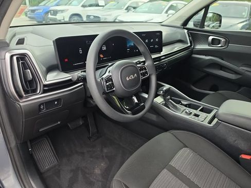 Certified 2024 Kia Sorento LX FWD image 14