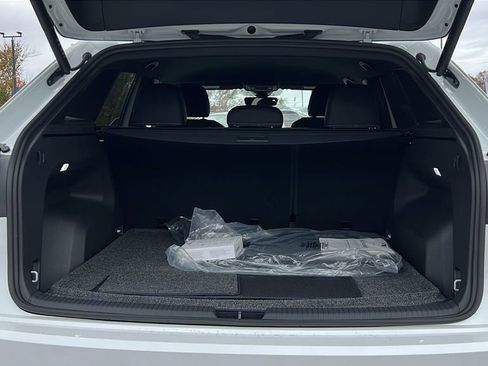 New 2026 Volkswagen Atlas Cross Sport SE AWD/4WD image 15