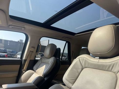 Used 2022 Lincoln Navigator L Reserve AWD/4WD image 22