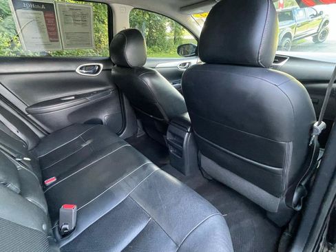 Used 2015 Nissan Sentra SR w/ SR Premium Package FWD image 24