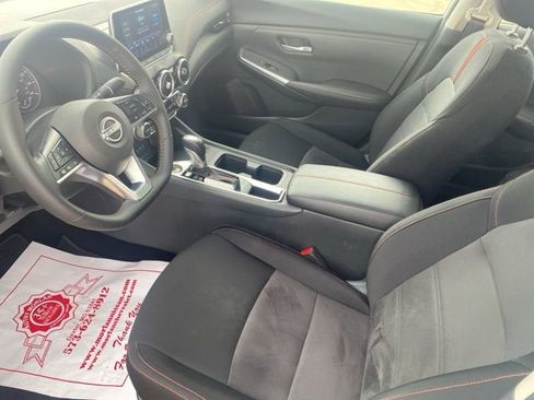 Used 2025 Nissan Sentra SR image 16