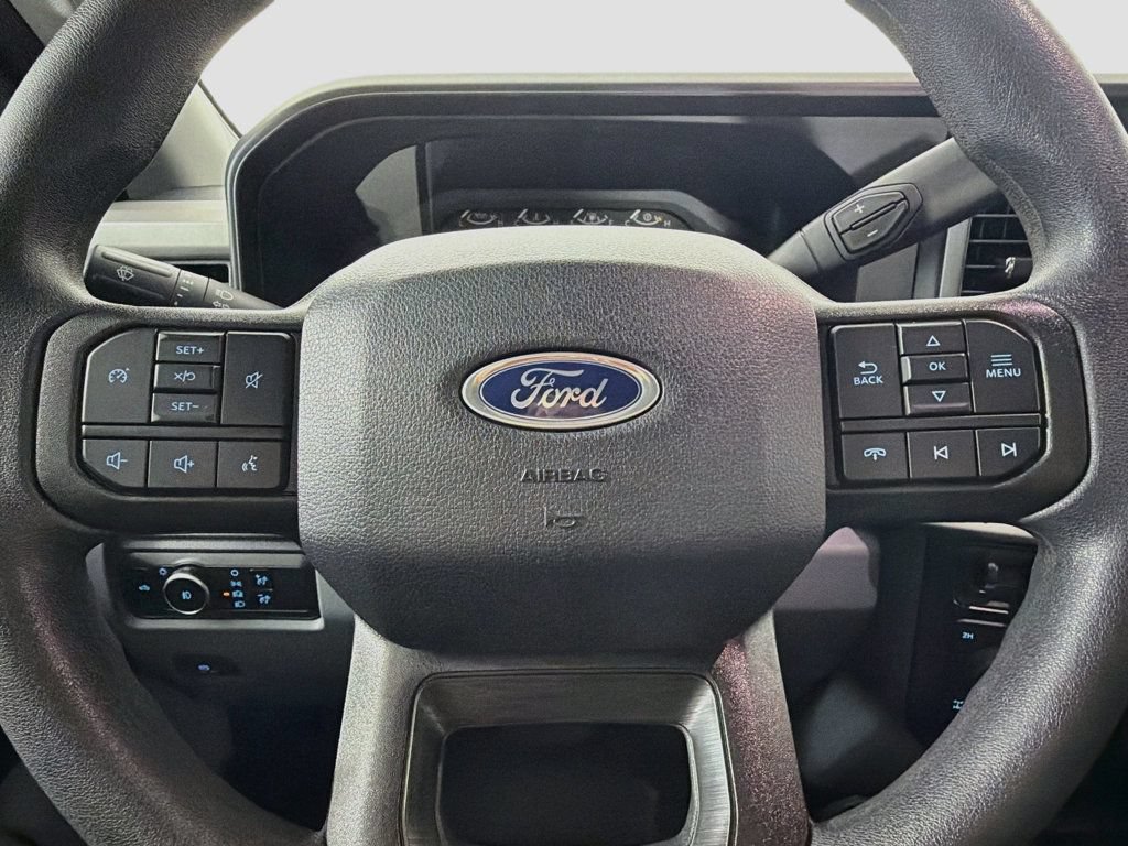 Used 2025 Ford F250 XLT w/ FX4 Off-Road Package AWD/4WD image 11
