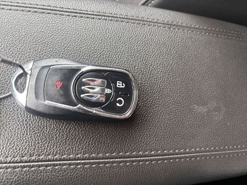Used 2025 Buick Encore GX Preferred FWD image 23
