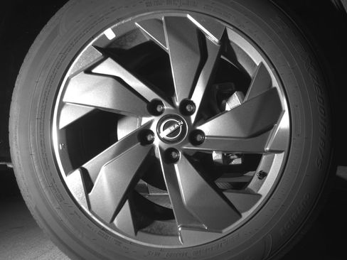 Used 2025 Nissan Rogue SV FWD image 13