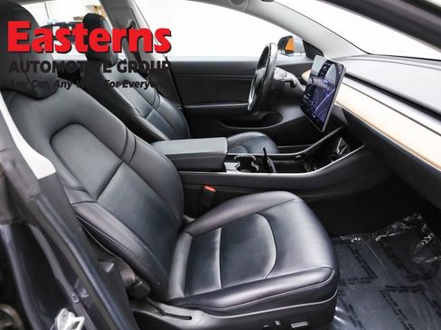 Used 2018 Tesla Model 3 Long Range image 21