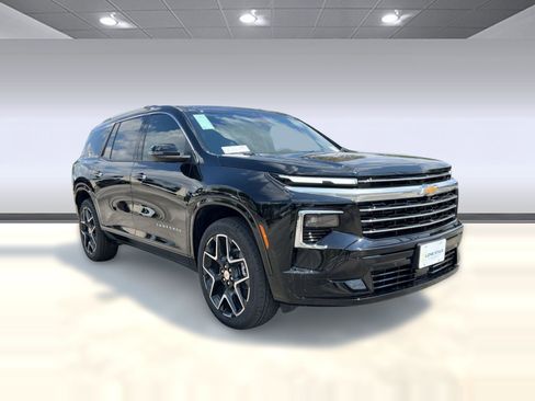 New 2026 Chevrolet Traverse High Country FWD image 6