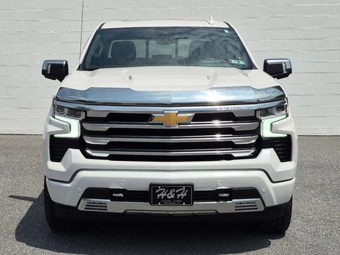 Used 2025 Chevrolet Silverado 1500 High Country w/ Technology Package AWD/4WD image 55