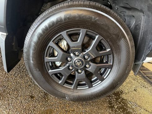 Used 2026 Toyota 4Runner SR5 RWD image 29