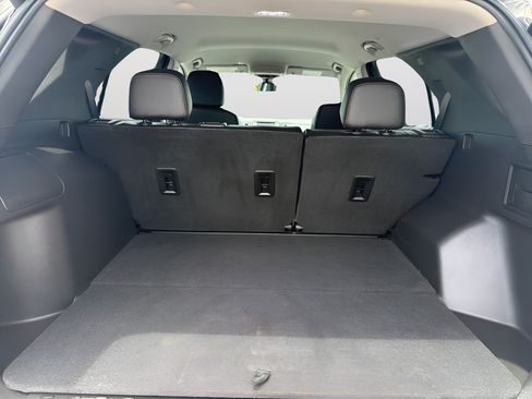 Used 2021 Chevrolet Equinox LT FWD image 13