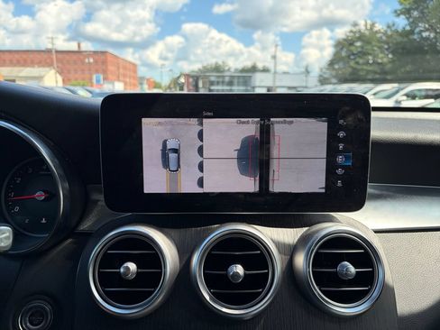 Certified 2022 Mercedes-Benz GLC 300 4MATIC image 23