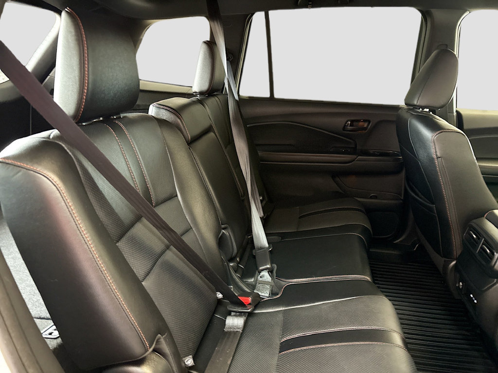 Used 2025 Honda Passport TrailSport image 27