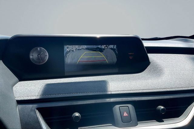 Used 2019 Lexus UX 200 w/ Premium Package FWD image 21