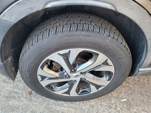 Used 2020 Subaru Outback Limited image 6