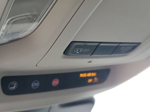 Certified 2023 Buick Envision Essence image 31