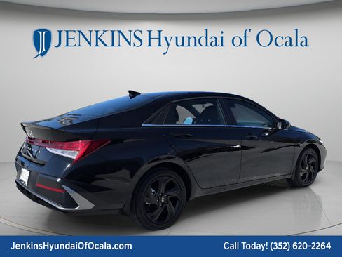 New 2026 Hyundai Elantra SEL Sport Premium FWD image 3