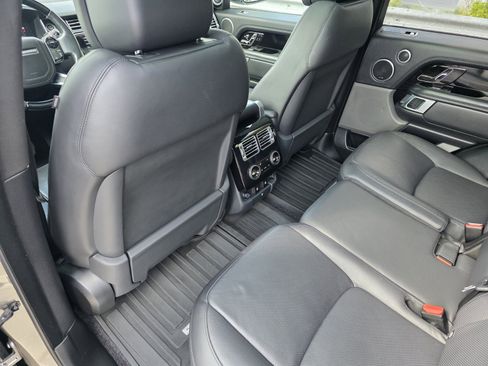 Used 2020 Land Rover Range Rover HSE image 15