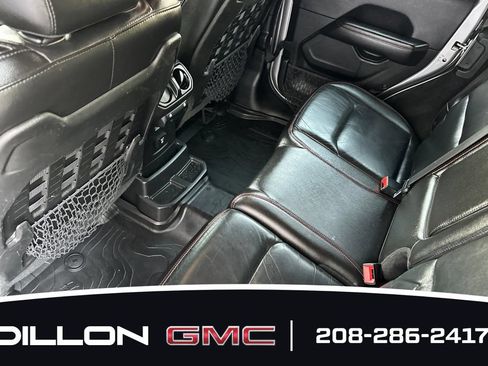 Used 2018 Jeep Wrangler Unlimited Rubicon AWD/4WD image 12