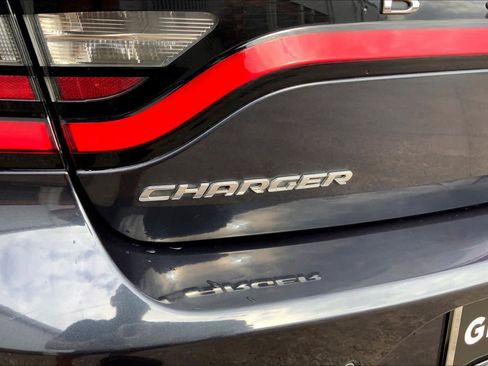 Used 2018 Dodge Charger R/T image 29