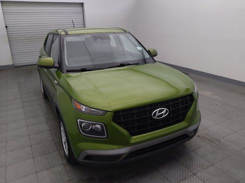 Used 2023 Hyundai Venue SE FWD image 14
