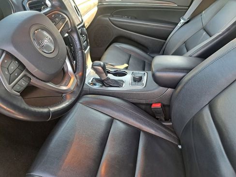 Used 2022 Jeep Grand Cherokee Limited image 20