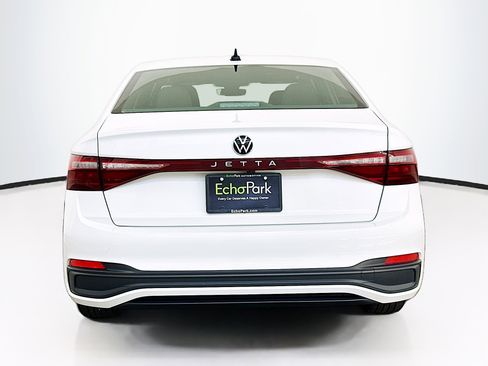 Used 2025 Volkswagen Jetta Sport FWD image 7