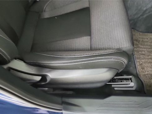 Used 2023 Subaru Outback Premium image 27