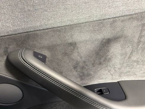 Used 2026 Tesla Model Y Long Range image 28