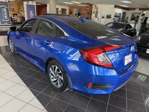 Used 2017 Honda Civic EX image 6