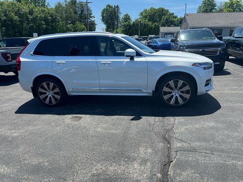 Used 2023 Volvo XC90 B6 Ultimate w/ Protection Package AWD/4WD image 4