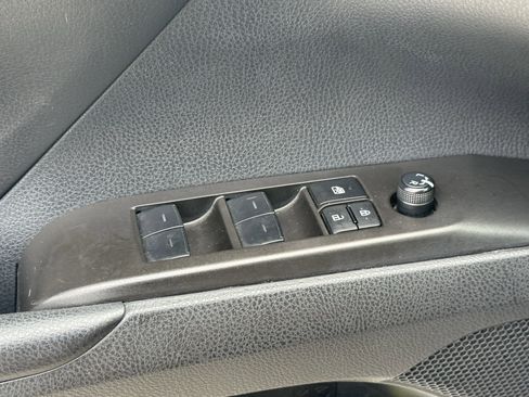 Used 2024 Toyota Camry SE FWD image 26