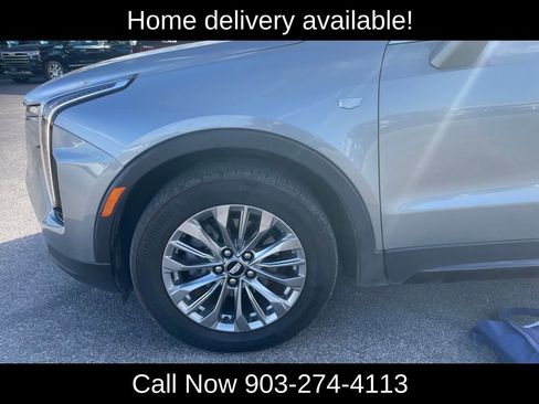 Used 2024 Cadillac XT4 Premium Luxury image 31