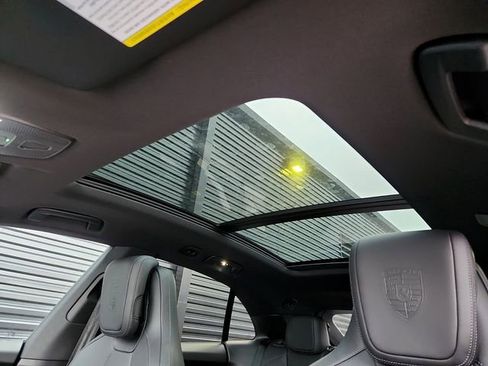 New 2025 Porsche Macan 4 Electric image 16