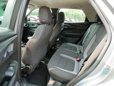 Used 2023 Chevrolet TrailBlazer LS AWD/4WD image 35