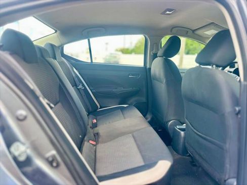 Used 2021 Nissan Versa SV image 14