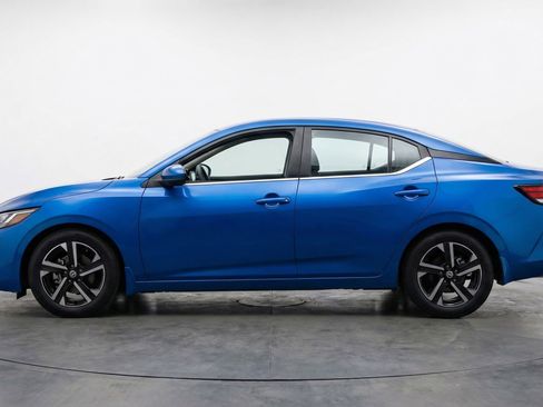 Used 2025 Nissan Sentra SV FWD image 5