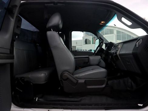 Used 2017 Ford F650 2WD SuperCab Super Duty image 25