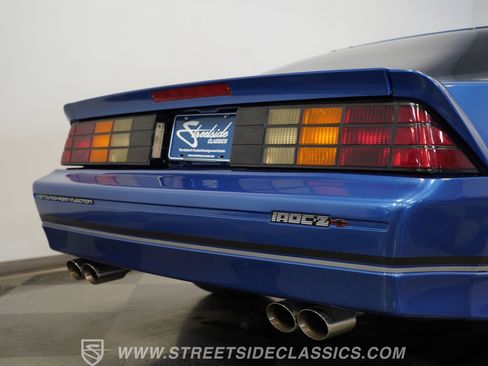 Used 1989 Chevrolet Camaro IROC-Z RWD image 32