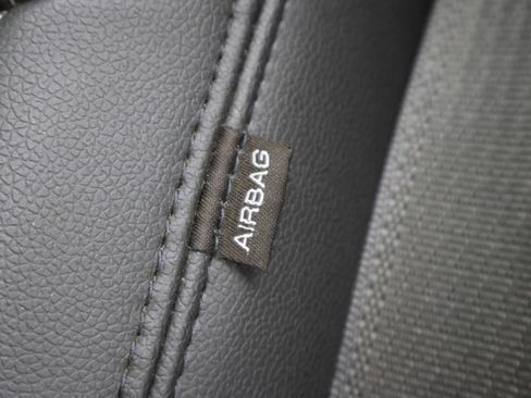 Used 2018 Chevrolet Silverado 2500 LTZ w/ Duramax Plus Package AWD/4WD image 40