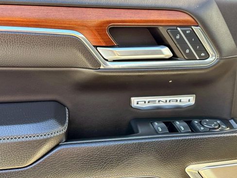 Used 2023 GMC Sierra 1500 Denali w/ Technology Package image 15