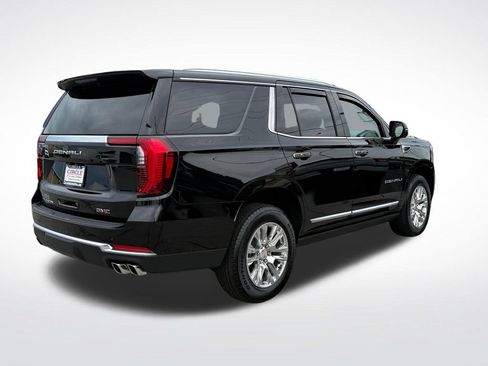 Used 2025 GMC Yukon Denali w/ Sun & Power Step Package AWD/4WD image 6