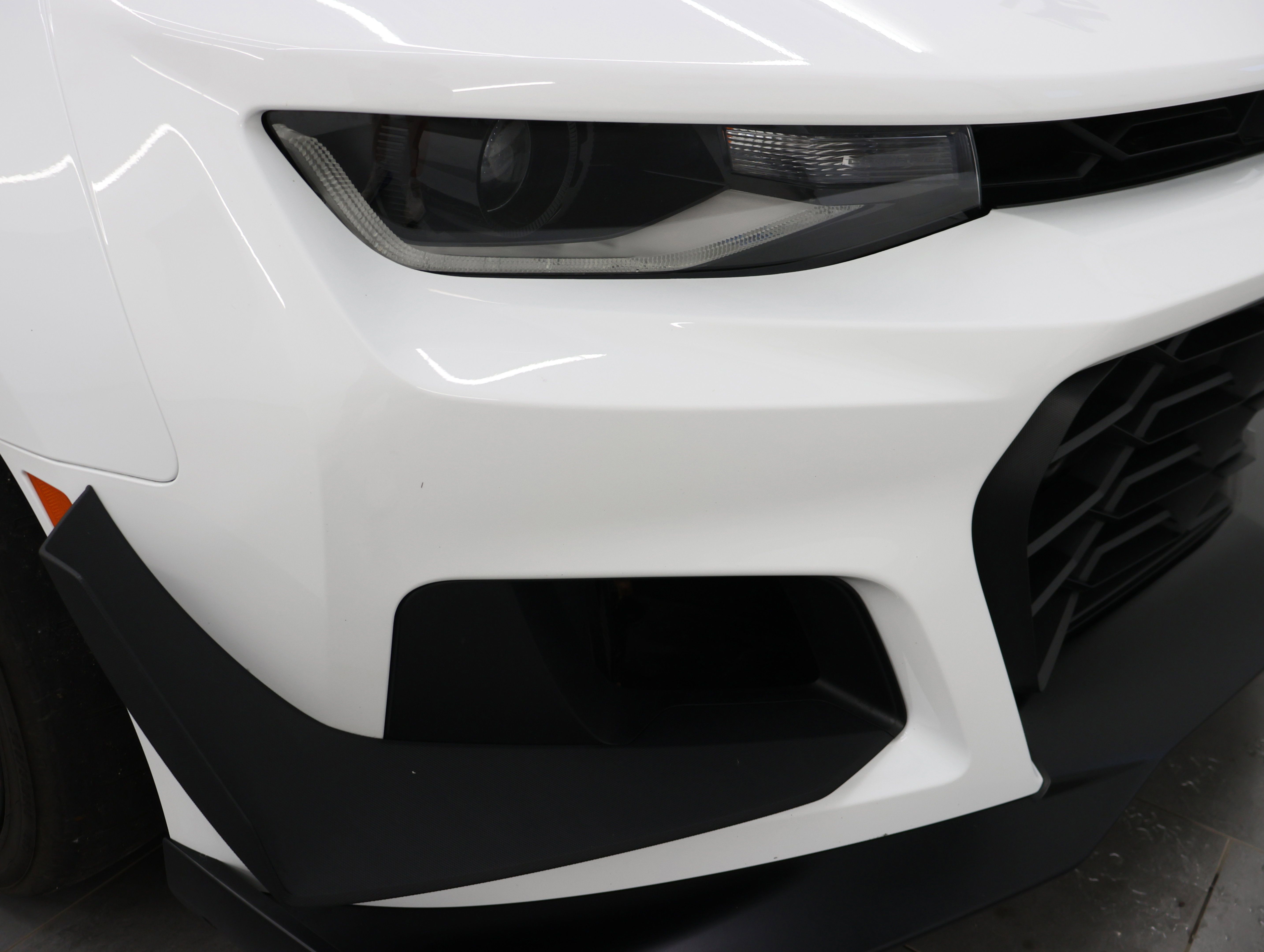 Used 2019 Chevrolet Camaro ZL1 RWD image 22