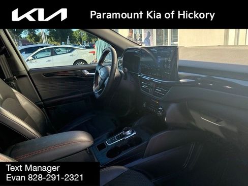 Used 2025 Ford Escape ST-Line w/ Tech Pack #1 FWD image 8