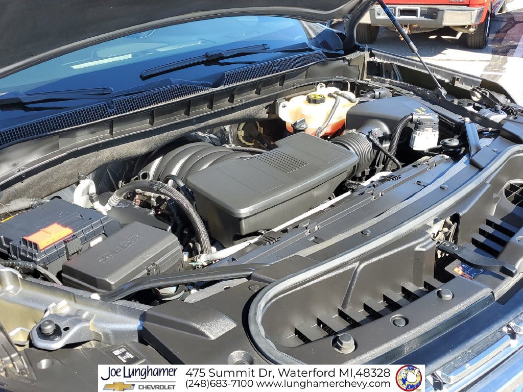 Used 2022 Chevrolet Suburban Premier AWD/4WD image 30