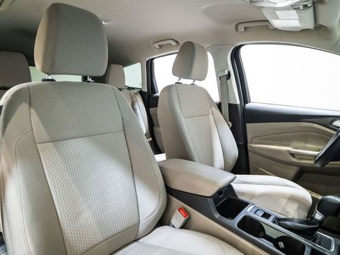 Used 2017 Ford Escape SE w/ Equipment Group 201A image 15