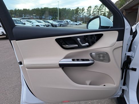 New 2026 Mercedes-Benz GLC 300 4MATIC image 27